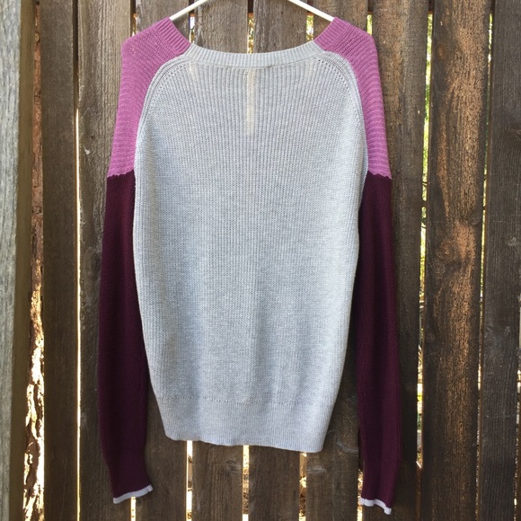 Splendid Cashmere Viscose Blend Ribbed V-neck Color Block Oversized Sweater Sz S - Picture 2 of 11